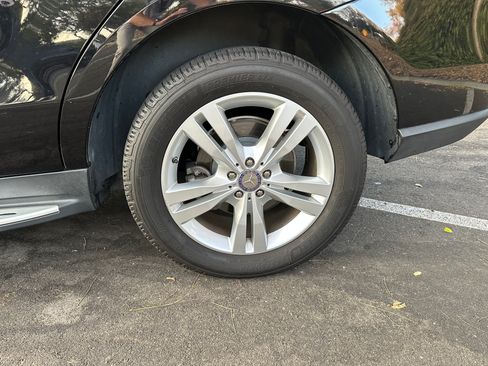 Used 2012 Mercedes-Benz ML 350 BlueTEC 4MATIC image 24