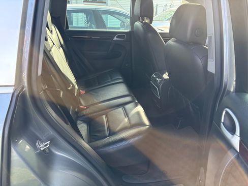 Used 2006 Porsche Cayenne S Titanium Edition image 16