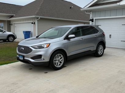 Used 2024 Ford Edge SEL w/ Convenience Package