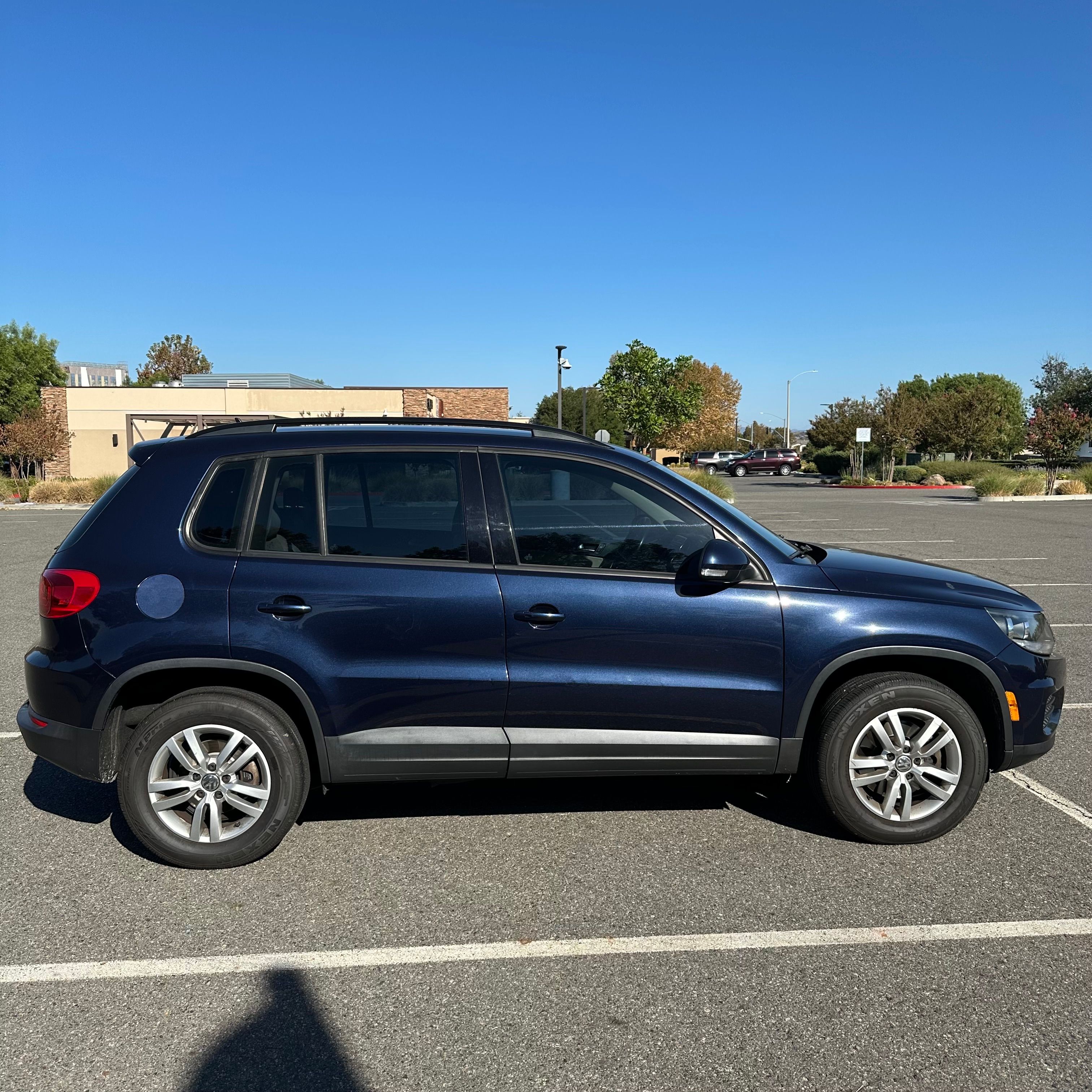 Used 2016 Volkswagen Tiguan S FWD image 9