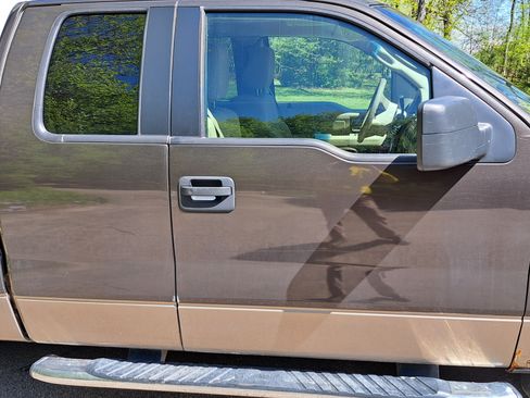 Used 2006 Ford F150 XLT image 9