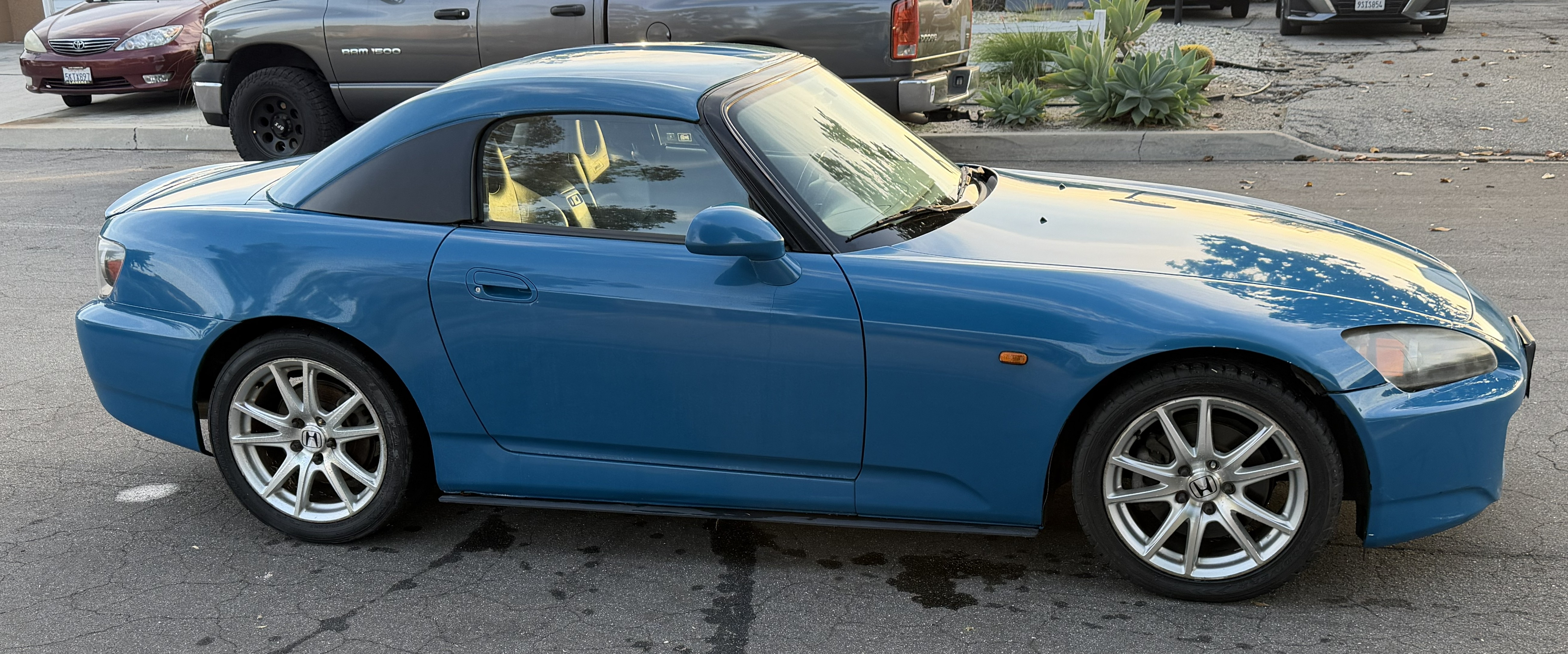 Used 2004 Honda S2000 image 4