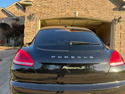 Used 2016 Porsche Panamera S RWD image 1
