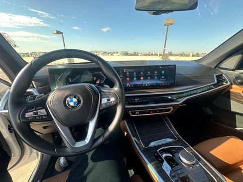 Used 2024 BMW X5 sDrive40i w/ Premium Package image 24