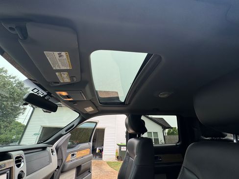 Used 2011 Ford F150 Lariat w/ Lariat Chrome Pkg AWD/4WD image 11