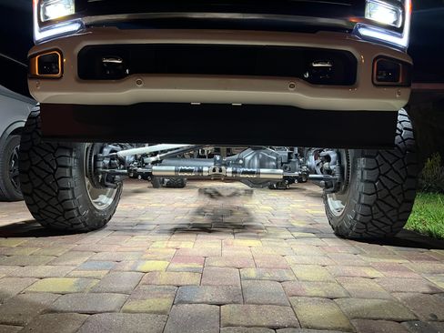 Used 2024 Ford F250 Limited w/ FX4 Off-Road Package image 4