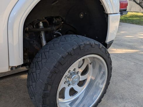 Used 2020 GMC Sierra 2500 Denali w/ Denali Ultimate Package image 17