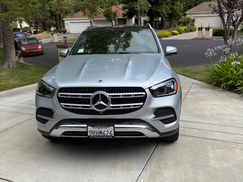 Used 2025 Mercedes-Benz GLE 350 4MATIC image 9