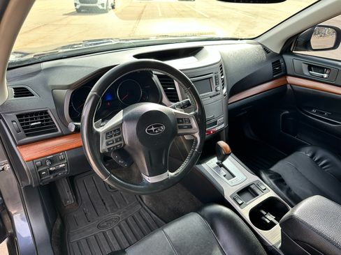 Used 2014 Subaru Outback 2.5i Limited w/ Moonroof Package image 8
