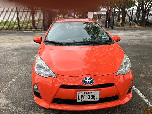 Used 2012 Toyota Prius C Two FWD image 8
