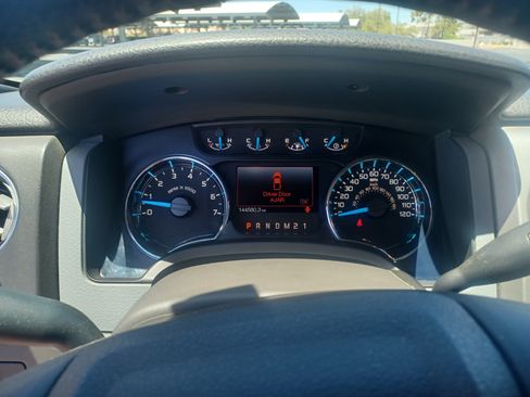 Used 2013 Ford F150 XLT w/ Mid Equipment Group AWD/4WD image 17