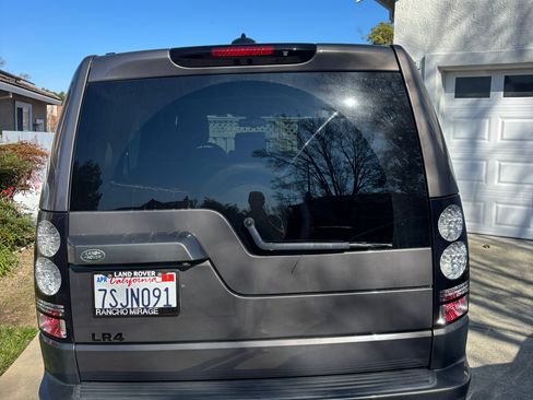 Used 2016 Land Rover LR4 HSE Silver Edition image 13