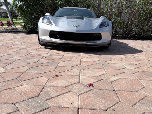 Used 2019 Chevrolet Corvette Grand Sport image 2