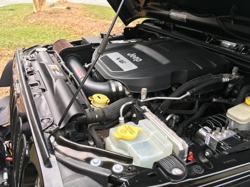 Used 2017 Jeep Wrangler Sport w/ Quick Order Package 24S image 16