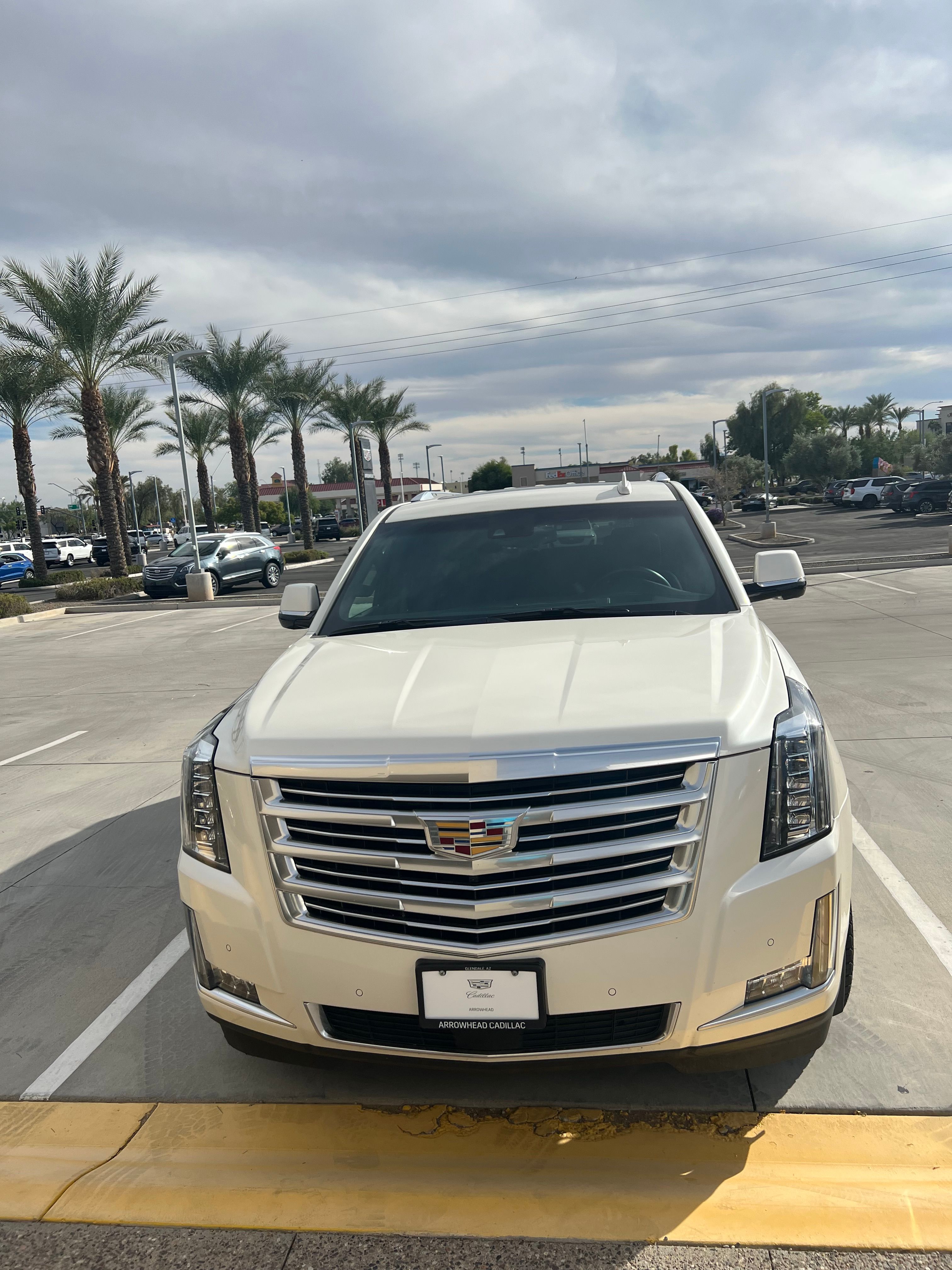 Used 2015 Cadillac Escalade ESV Platinum RWD image 2