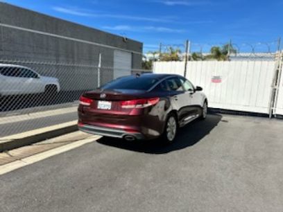 Used 2018 Kia Optima LX w/ 17" Alloy Wheels Package