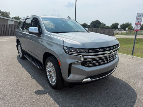 Used 2024 Chevrolet Tahoe Premier w/ Premium Package 2 AWD/4WD image 1