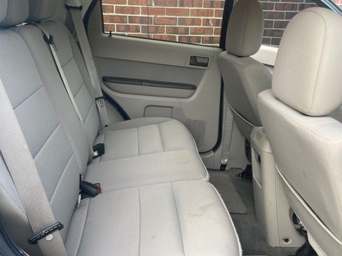Used 2011 Ford Escape XLT image 13
