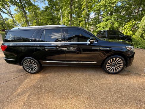 Used 2019 Lincoln Navigator L Reserve w/ Cargo Package AWD/4WD image 1