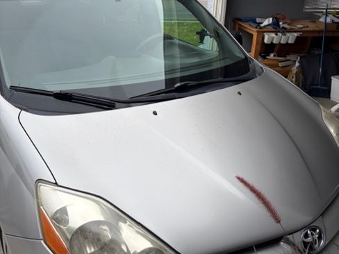 Used 2009 Toyota Sienna LE image 9