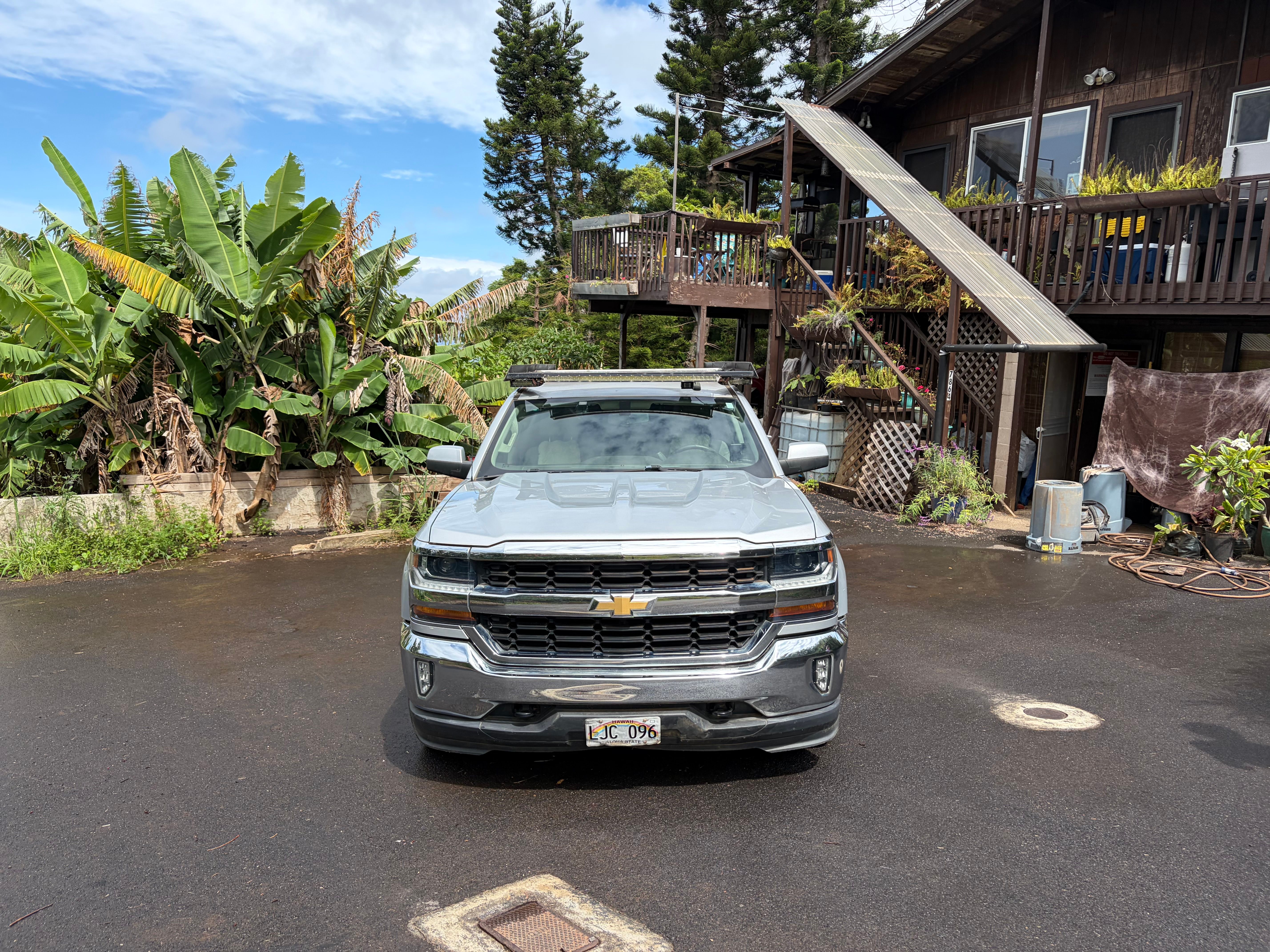 Used 2018 Chevrolet Silverado 1500 LT w/ All Star Edition AWD/4WD image 2