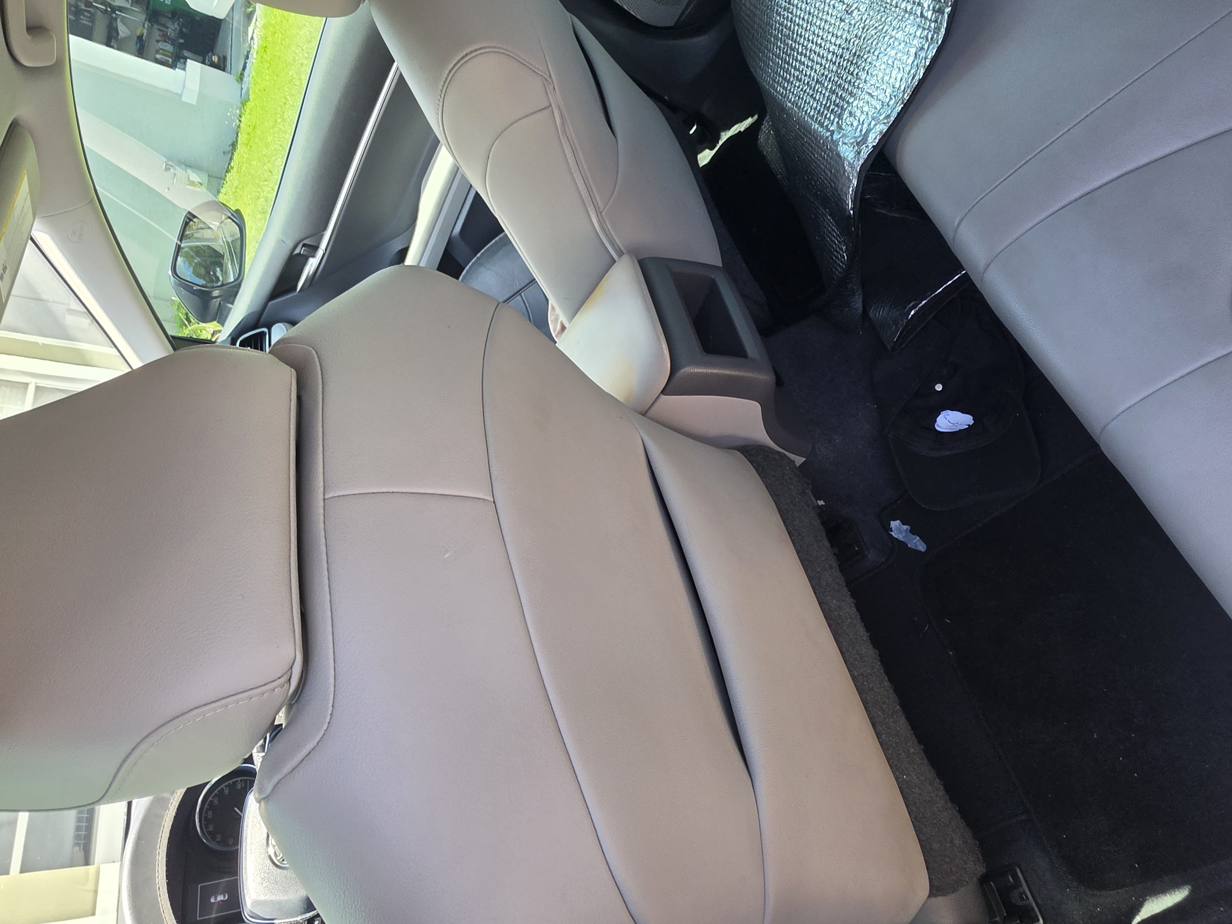 Used 2019 Toyota Camry SE FWD image 17