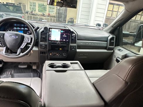 Used 2019 Ford F250 XL w/ Power Equipment Group image 14