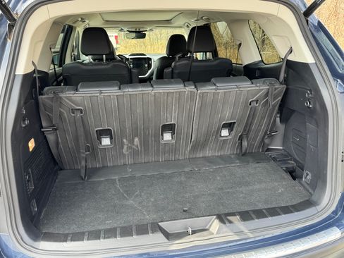 Used 2023 Subaru Ascent Limited w/ Technology Package image 8
