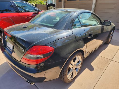 Used 2009 Mercedes-Benz SLK 350 image 4