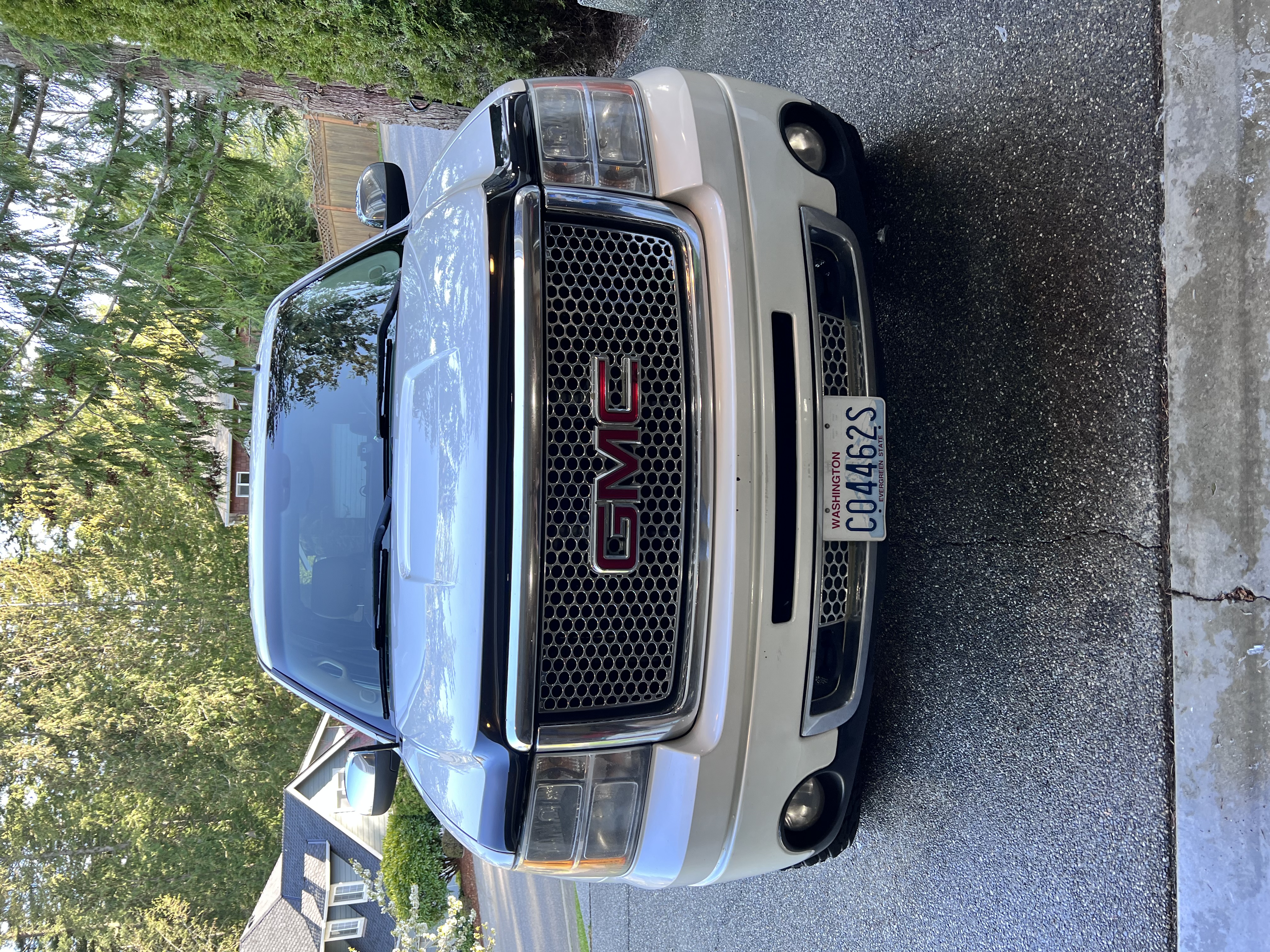 Used 2012 GMC Sierra 1500 Denali AWD/4WD image 4
