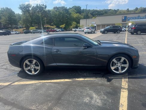 Used 2010 Chevrolet Camaro SS w/ RS Package image 11