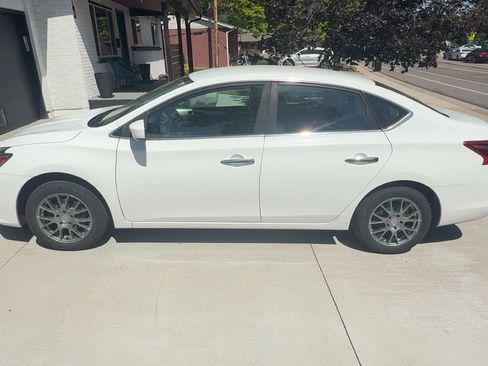 Used 2018 Nissan Sentra S FWD image 1