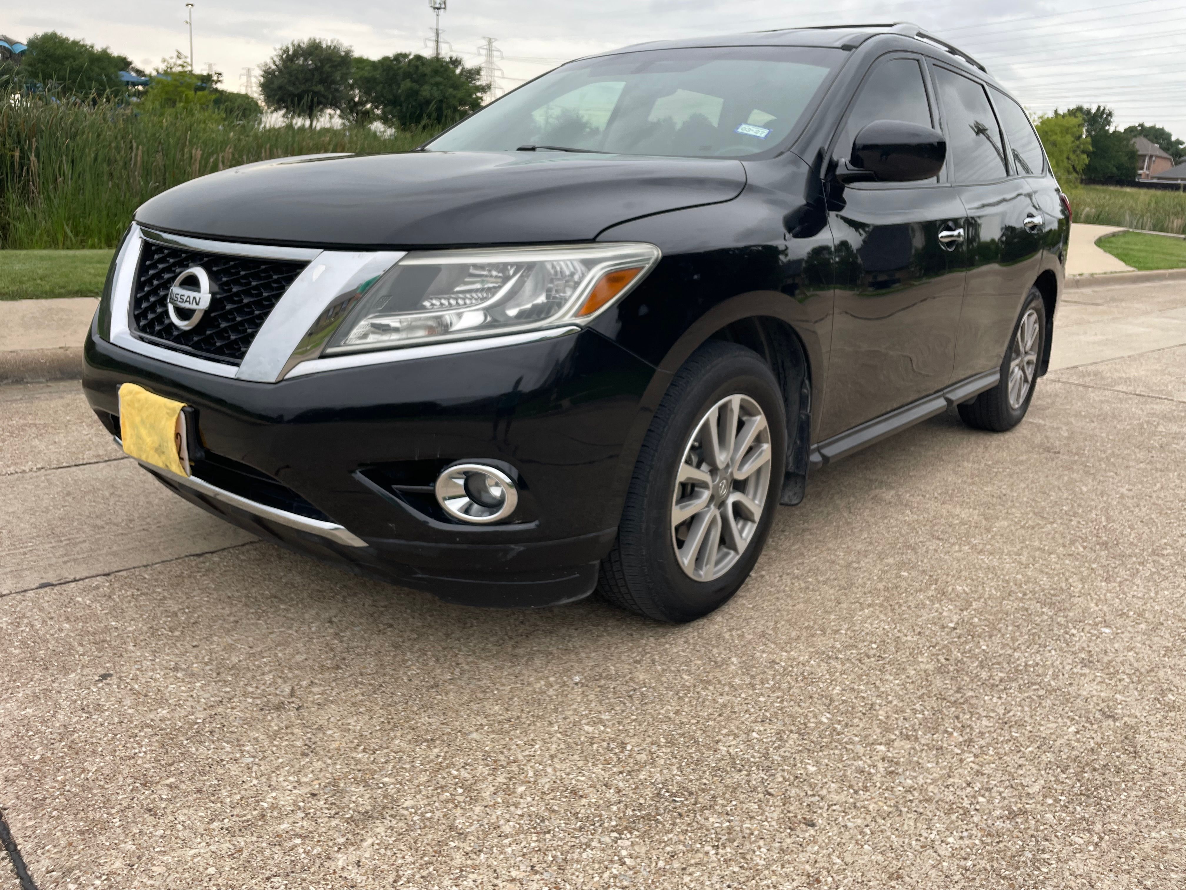 Used 2015 Nissan Pathfinder SV FWD image 10