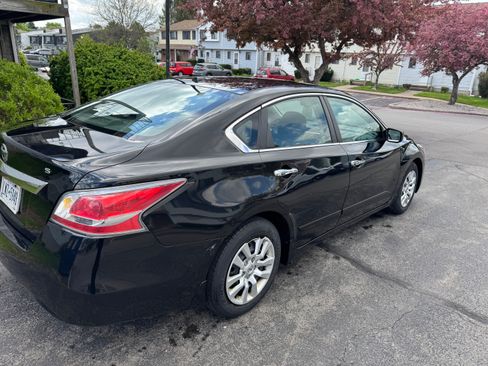 Used 2015 Nissan Altima 2.5 S w/ Power Driver Seat Package FWD image 8