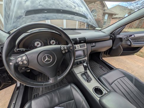 Used 2005 Mercedes-Benz C 55 AMG Sedan image 23
