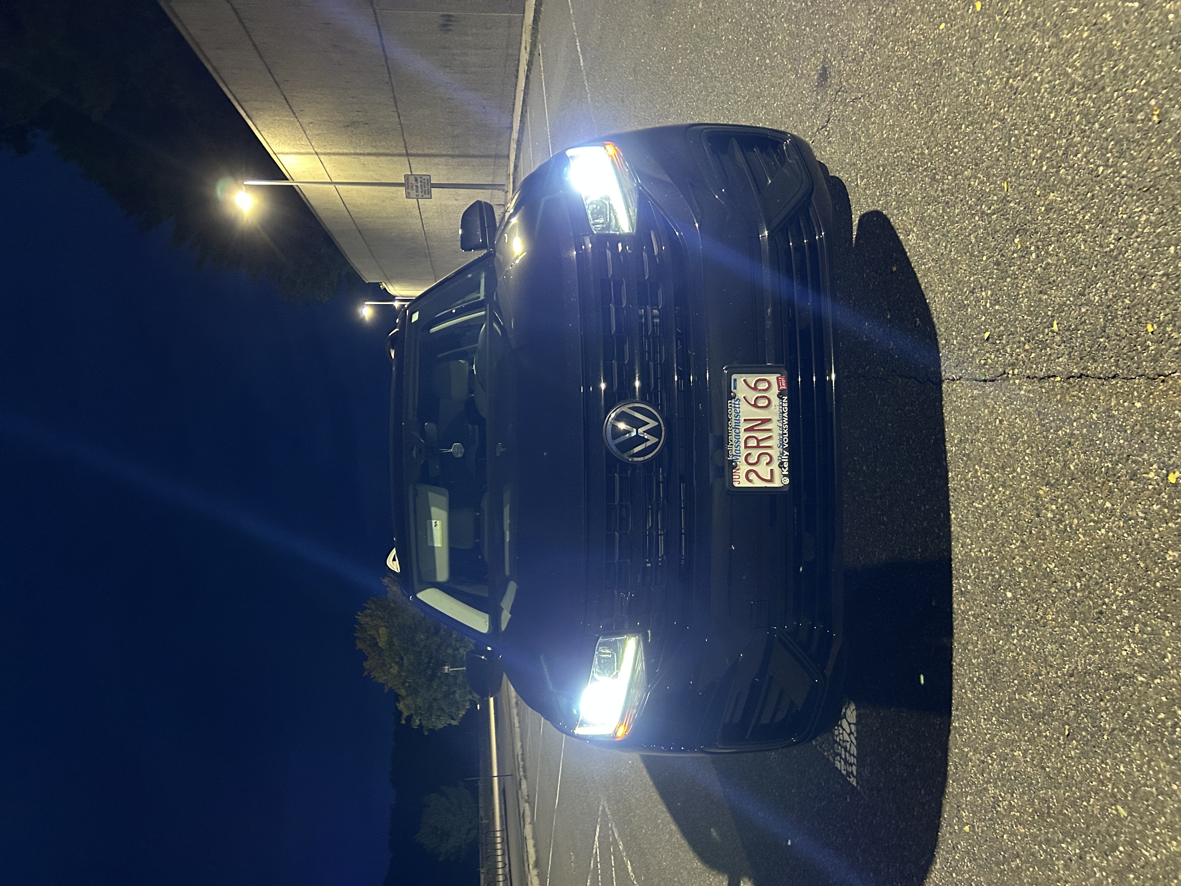 Used 2023 Volkswagen Atlas SEL R-Line AWD/4WD image 24