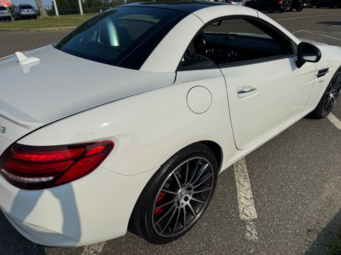 Used 2017 Mercedes-Benz SLC 43 AMG image 6