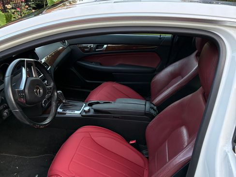 Used 2013 Mercedes-Benz C 250 Coupe image 6
