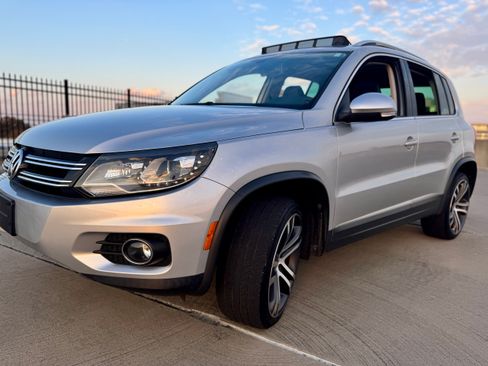 Used 2017 Volkswagen Tiguan SEL image 12