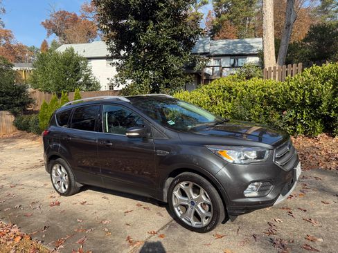 Used 2017 Ford Escape Titanium w/ Equipment Group 301A image 2