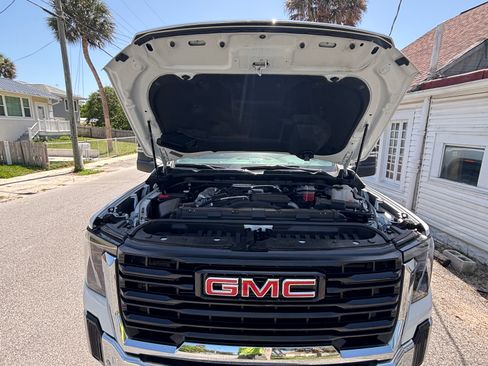 Used 2025 GMC Sierra 2500 Pro w/ 1SA Pro Safety Plus Package AWD/4WD image 28