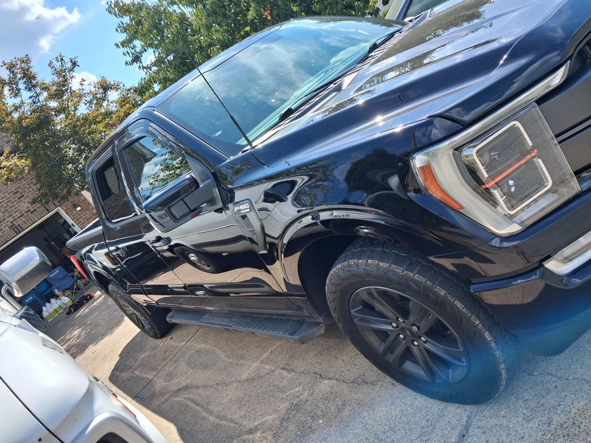 Used 2021 Ford F150 Lariat w/ Equipment Group 502A High AWD/4WD image 8