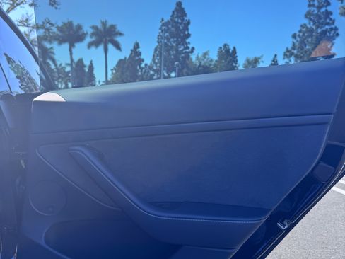 Used 2023 Tesla Model 3 Performance image 23