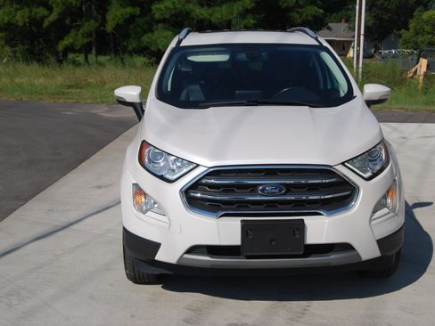 Used 2020 Ford EcoSport Titanium AWD/4WD image 4