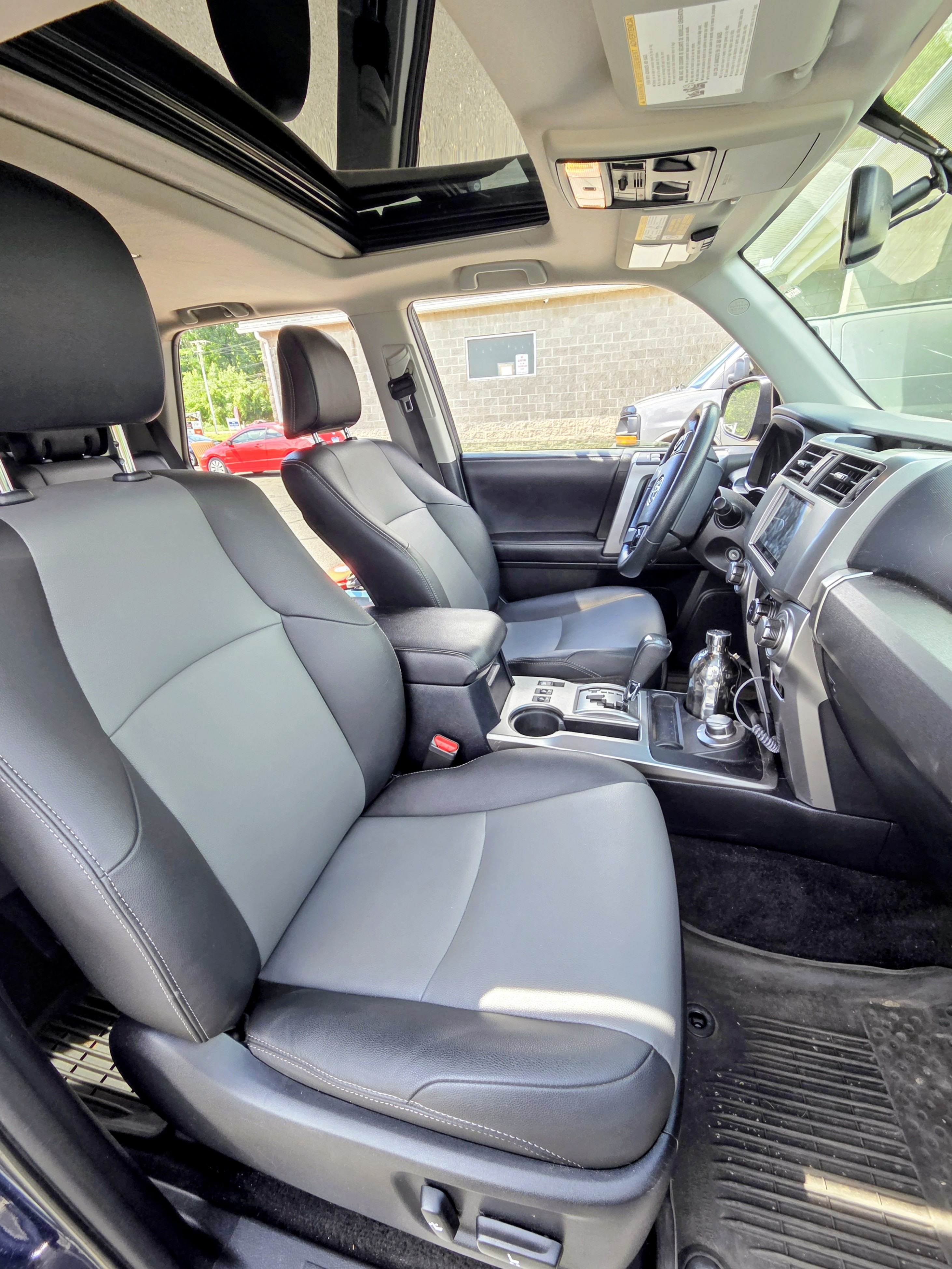 Used 2019 Toyota 4Runner SR5 Premium AWD/4WD image 10