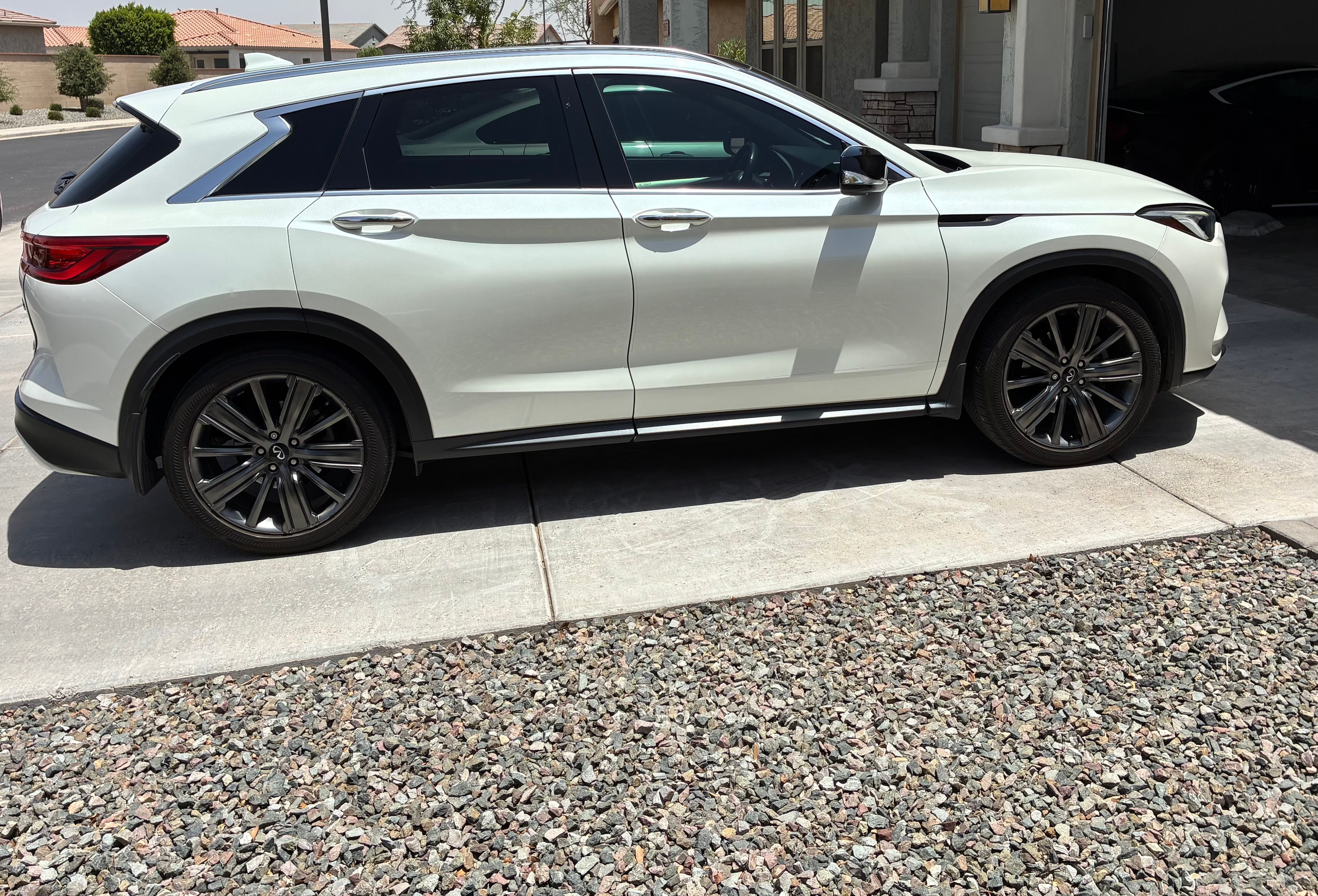 Used 2020 INFINITI QX50 Essential w/ Edition 30 Package FWD image 4