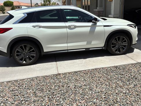Used 2020 INFINITI QX50 Essential w/ Edition 30 Package FWD image 4