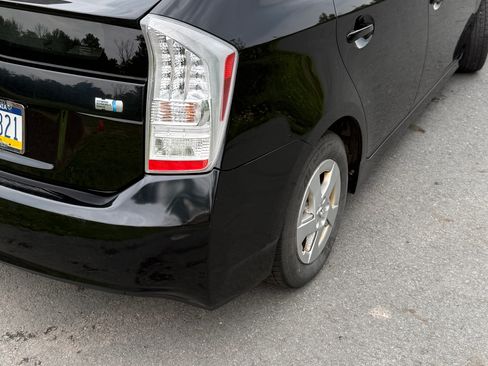 Used 2010 Toyota Prius Three FWD image 9