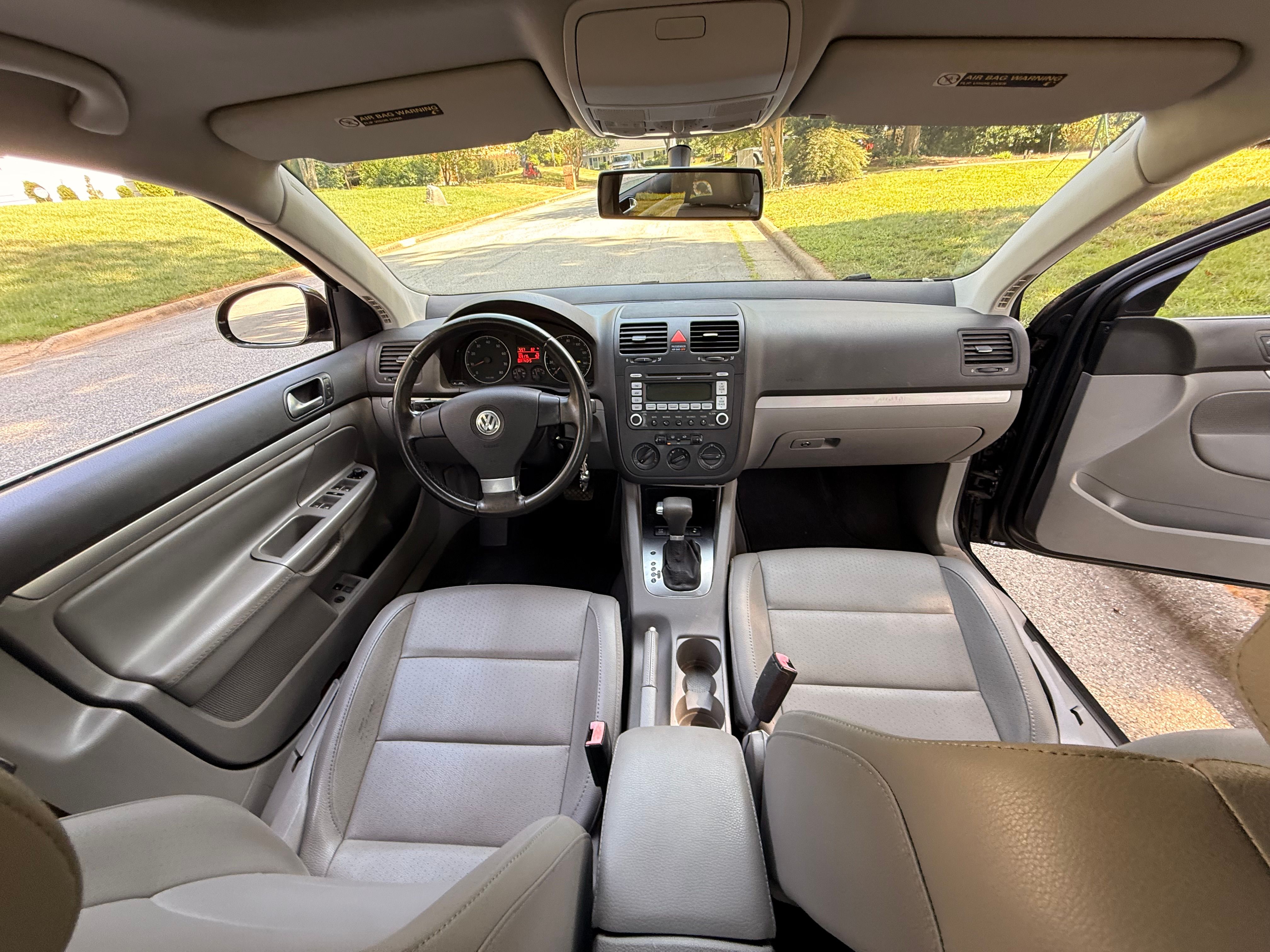 Used 2008 Volkswagen Jetta SE FWD image 10
