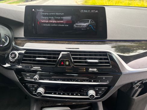 Used 2018 BMW 530e RWD image 13